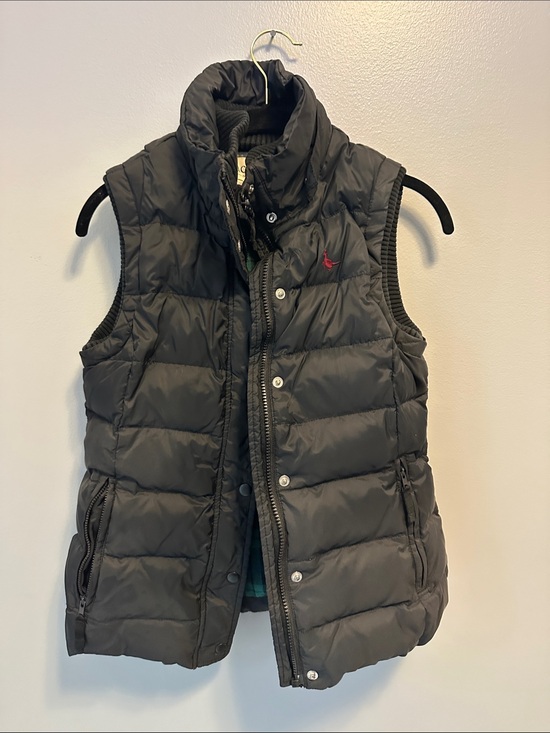 Jack Wills Jackets & Blazers - Jack Wills Quilted Black Puffer Vest with Stand Collar